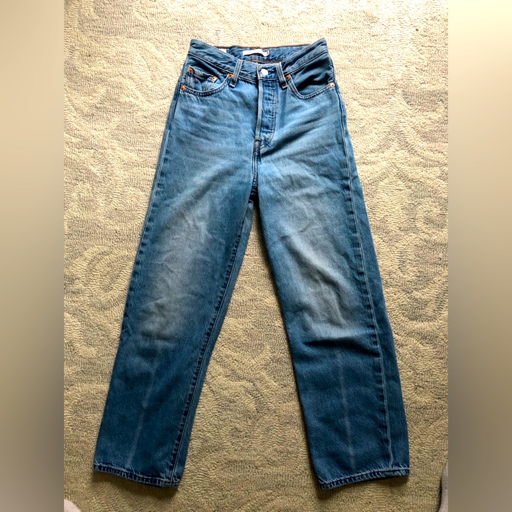 Levi’s Premium Denim Ribcage Straight